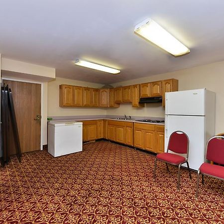 America'S Best Value Inn & Suites, Atlanta - Мороу Екстериор снимка