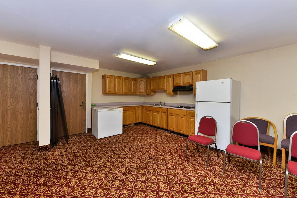 America'S Best Value Inn & Suites, Atlanta - Мороу Екстериор снимка