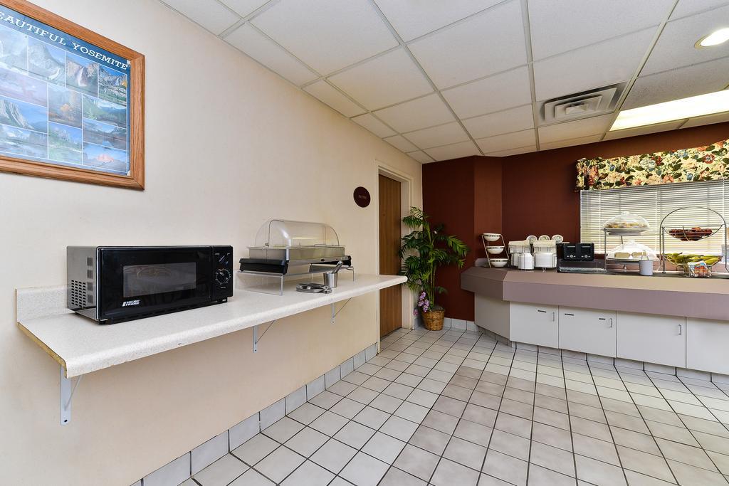 America'S Best Value Inn & Suites, Atlanta - Мороу Екстериор снимка